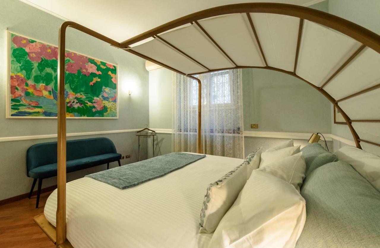 Hometrevi Apartamento